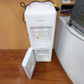 Cây nước nóng lạnh Kangaroo KG3331, bình úp