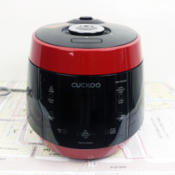Nồi áp suất điện tử Cuckoo 1.08L CRP-PK0600F