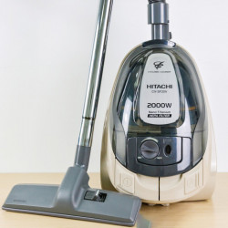 Máy hút bụi Hitachi CV-SF20V(LRB) công suất 2000W
