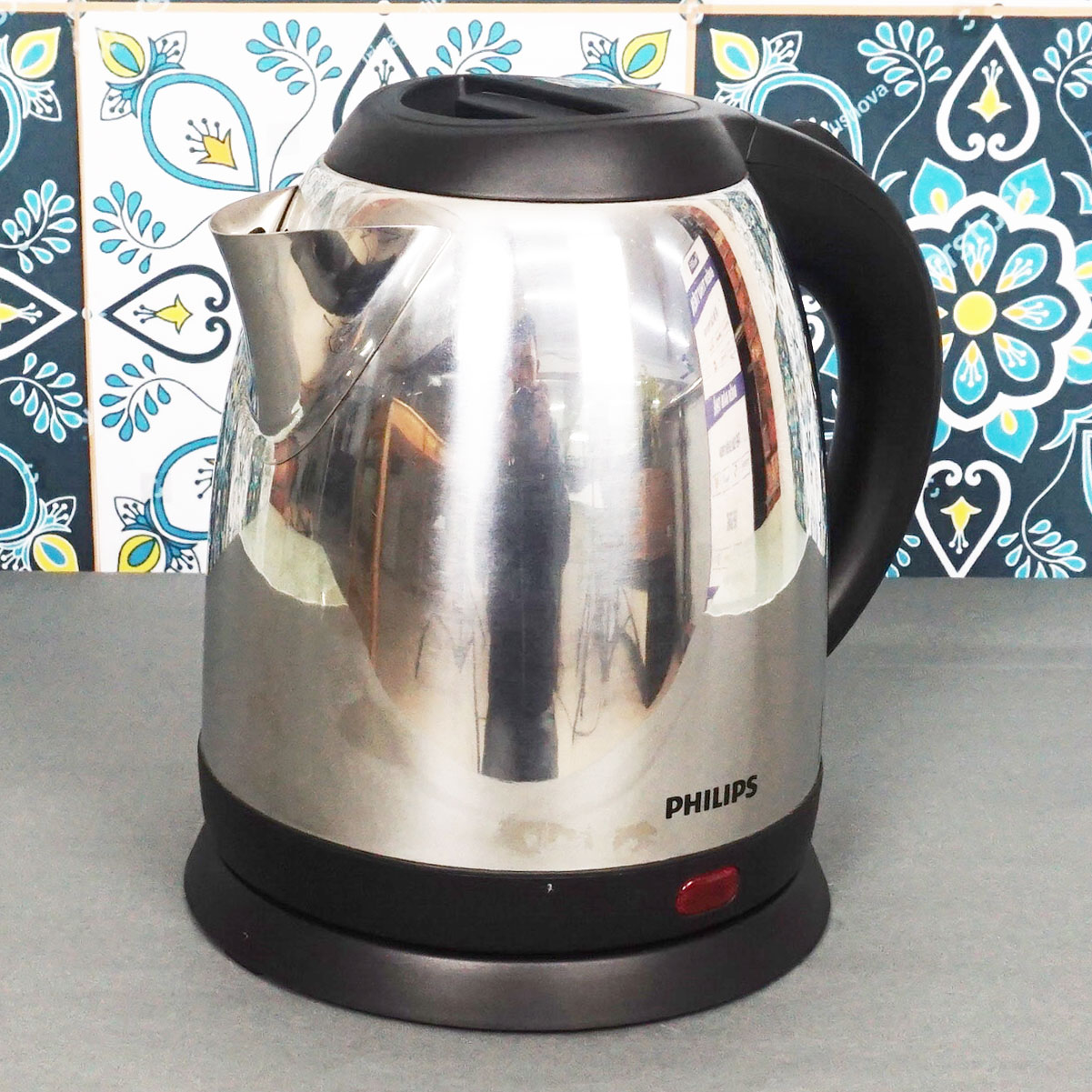 Ấm siêu tốc Philips 1.2 lít HD9303