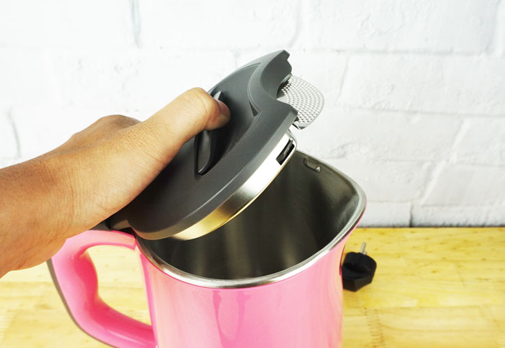 Ấm siêu tốc Saiko 1,2 lít CK-2120S