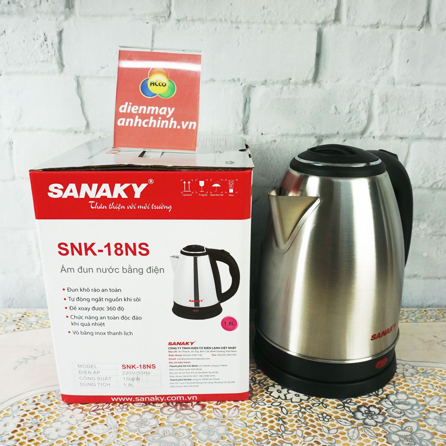 Ấm siêu tốc Sanaky 1.8 lít SNK18NS