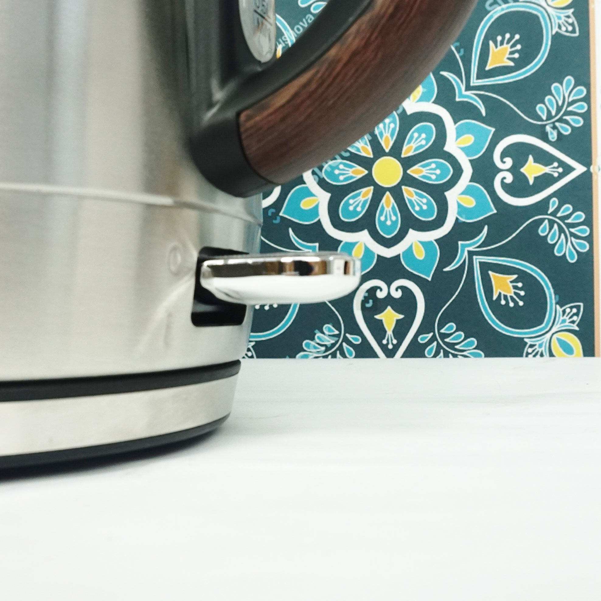 Ấm siêu tốc Sharp 1.7 lít EKJ-17EVSD-WD