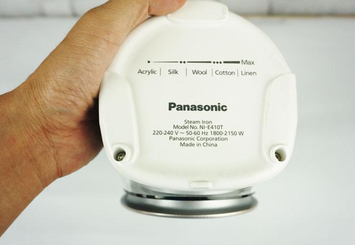 Bàn là hơi nước Panasonic NI-E410TMRA