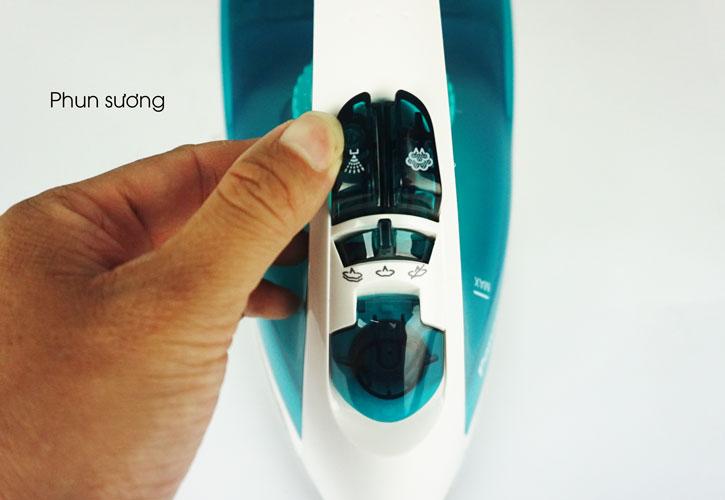 Bàn là hơi nước Panasonic NI-E410TMRA