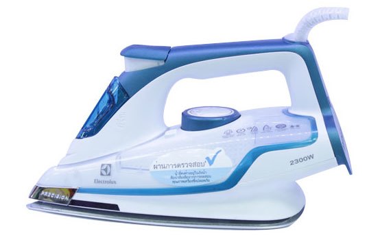 Bàn là hơi nước  Electrolux ESI6133 công suất 2300W