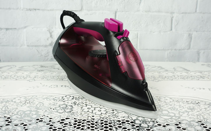 Bàn là hơi nước Panasonic NI-U400CPRA công suất 2300W