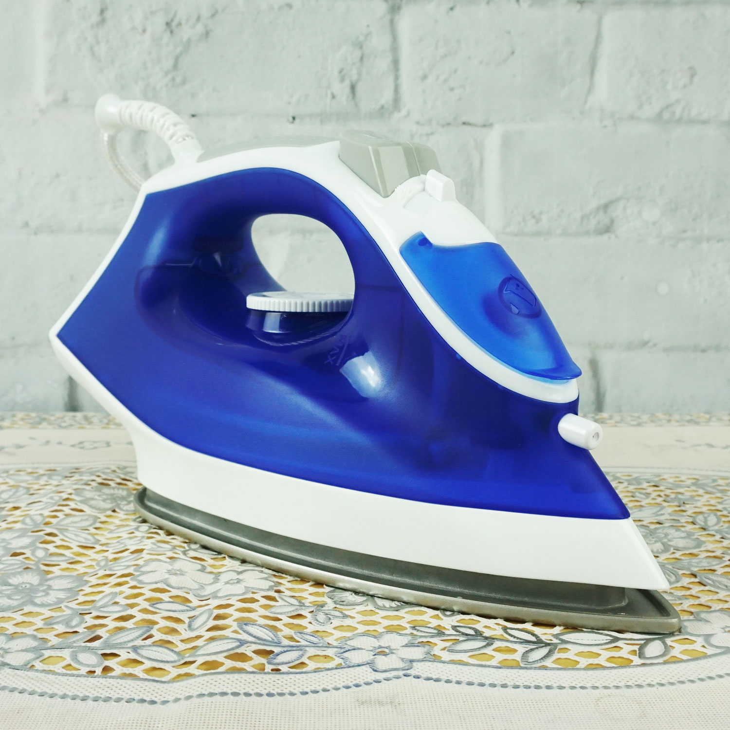 Bàn là hơi nước Panasonic NI-M300TARA công suất 1800W