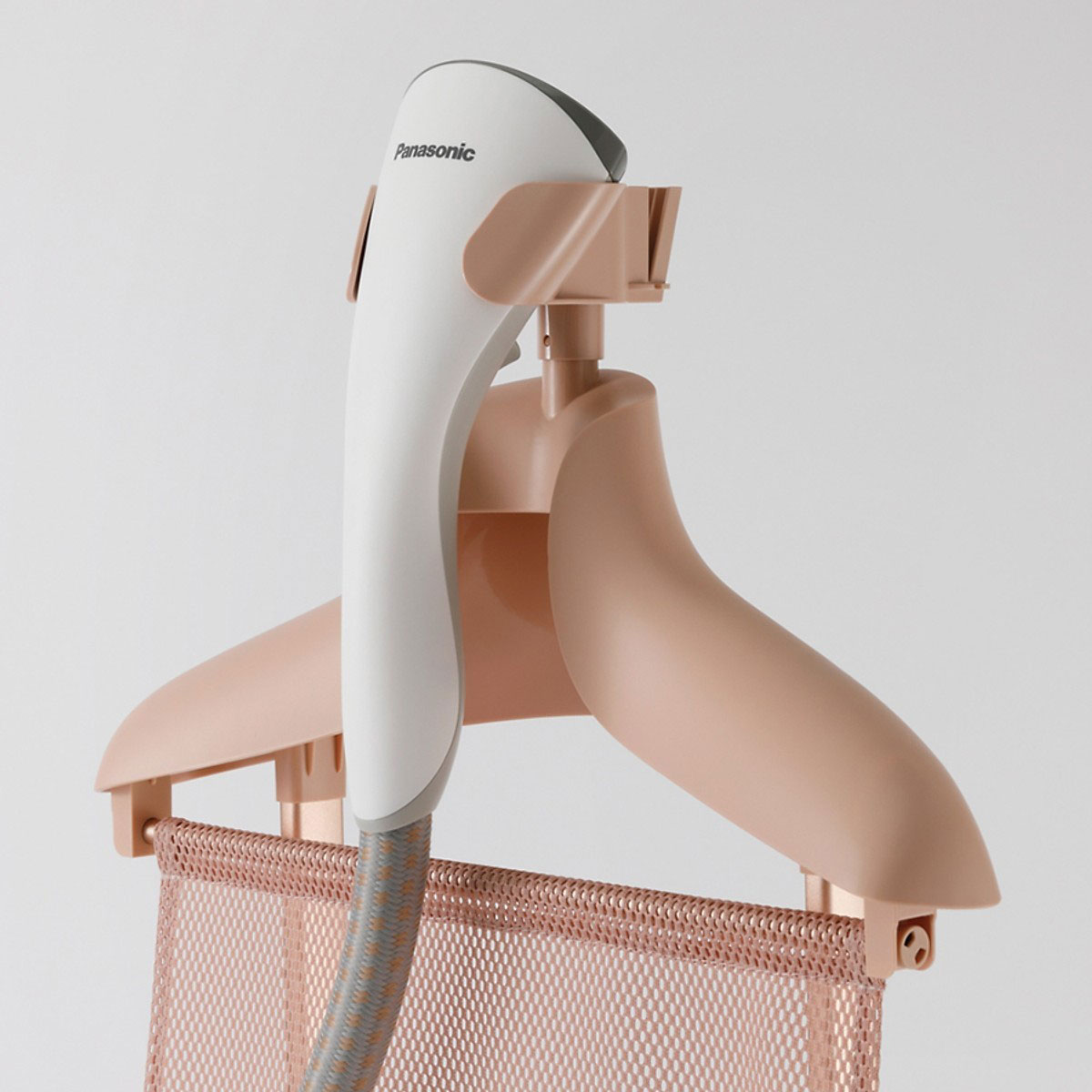 Bàn là cây hơi nước Panasonic NI-GWE080WRA