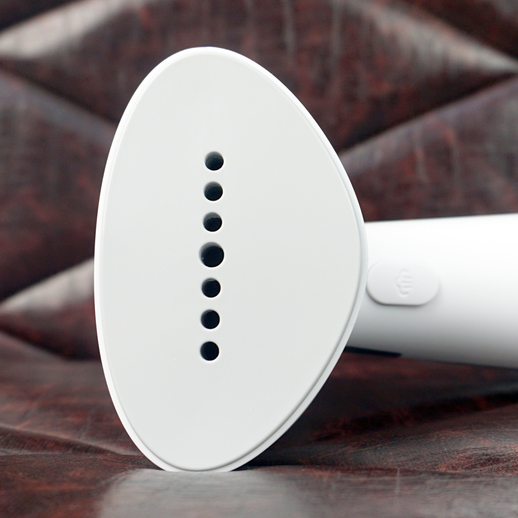 Bàn là hơi nước cầm tay Philips STH1000