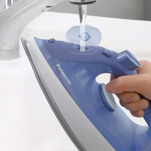 Bàn là hơi nước Panasonic NI-S530ARA công suất 2400W