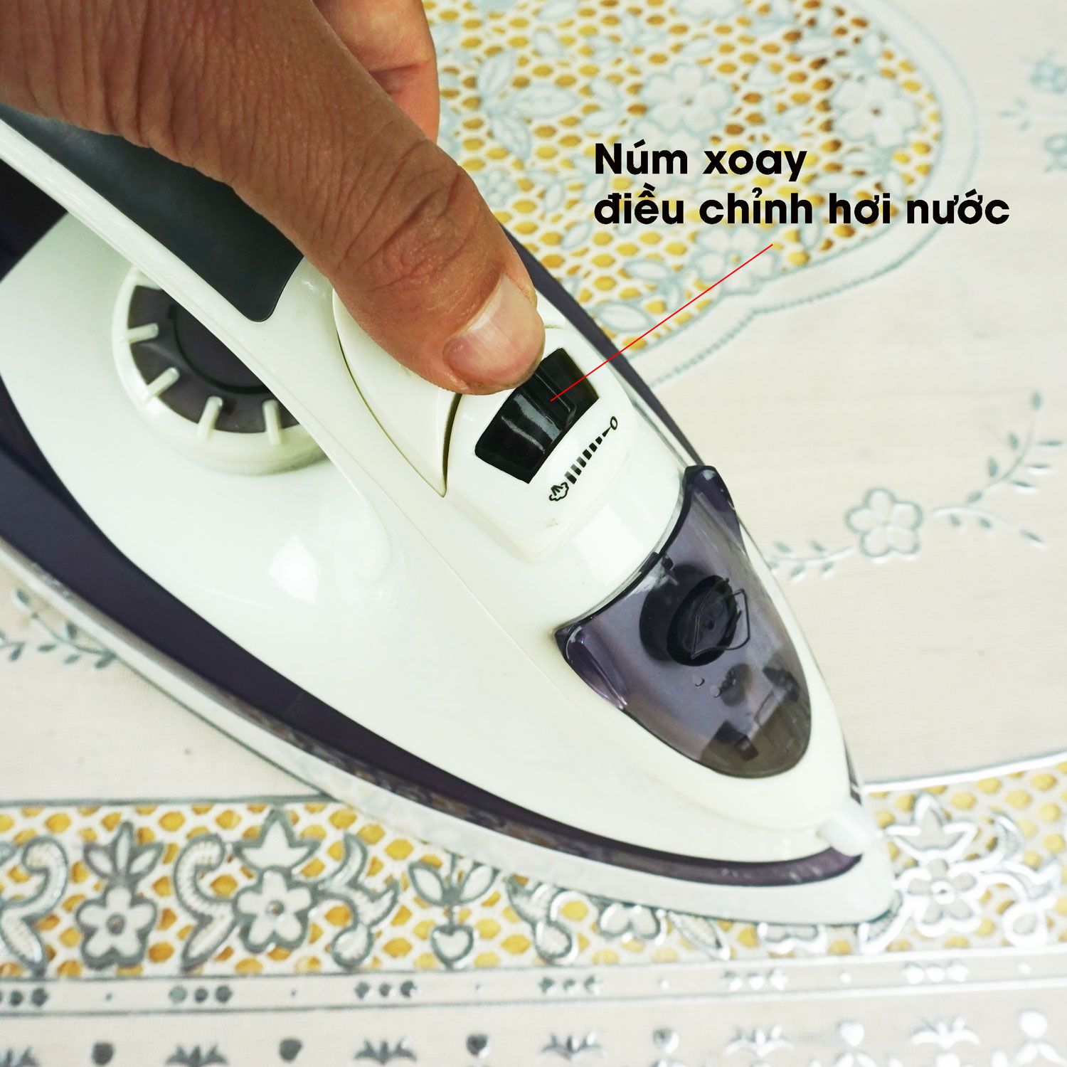 Bàn là hơi nước Sowun SW408 công suất 1900W