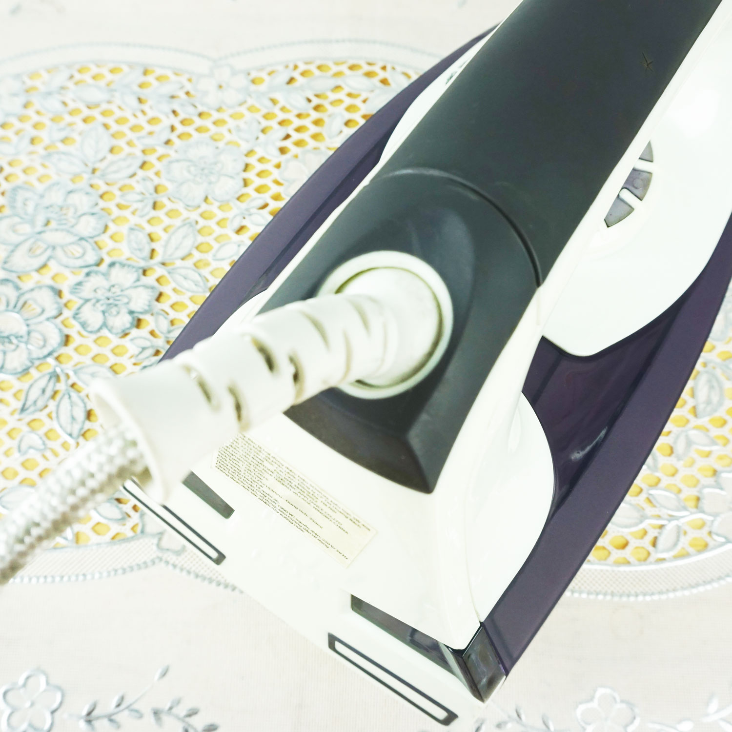 Bàn là hơi nước Sowun SW408 công suất 1900W