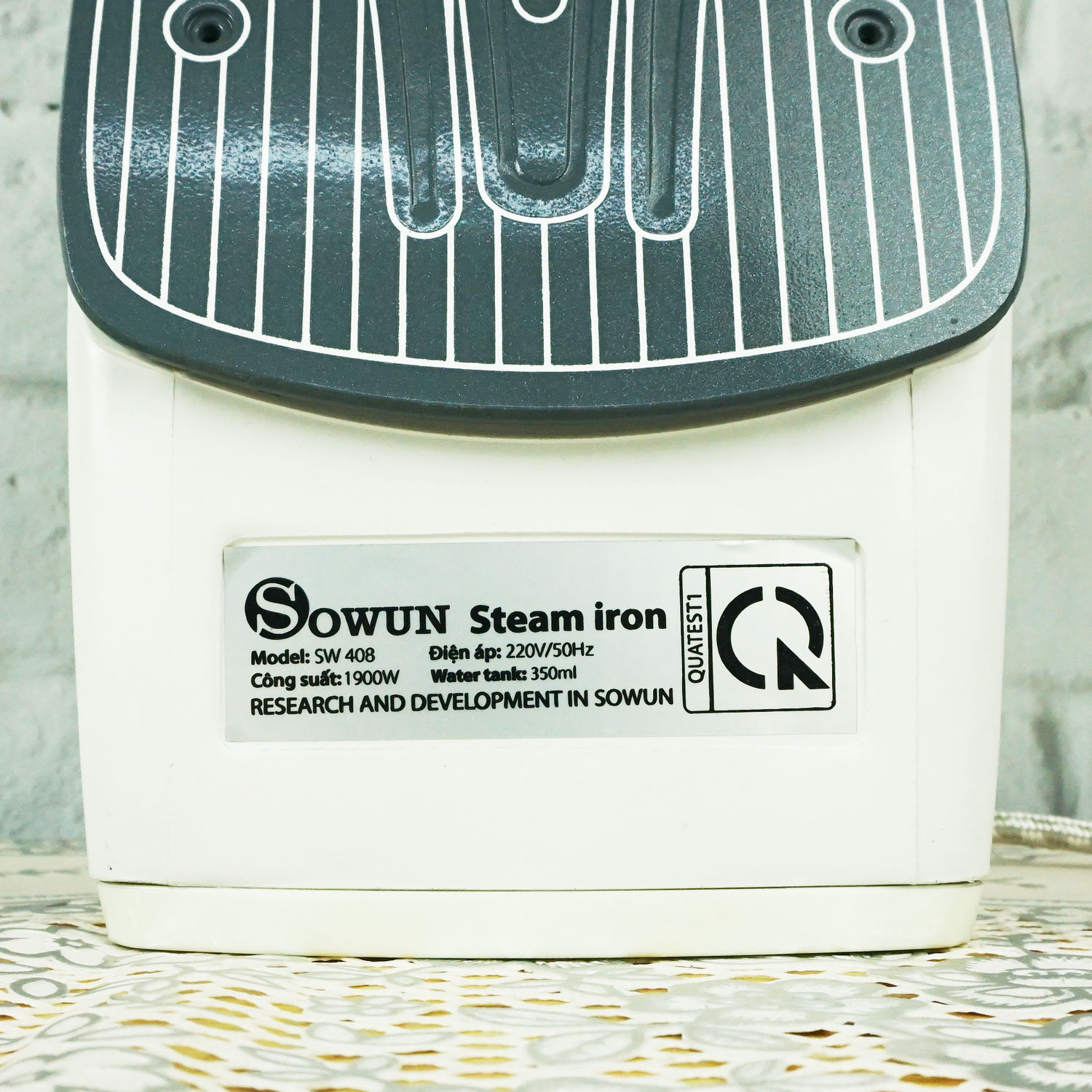Bàn là hơi nước Sowun SW408 công suất 1900W