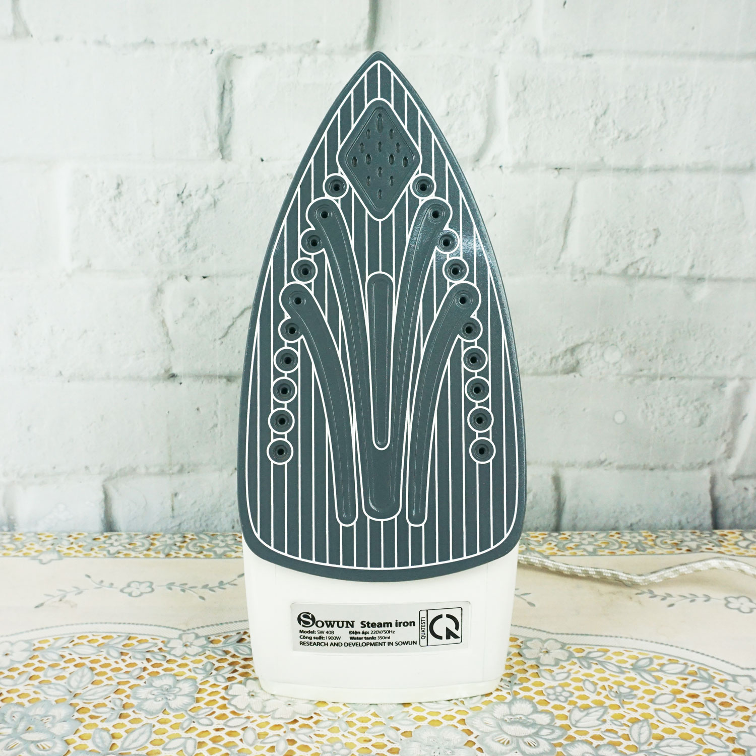 Bàn là hơi nước Sowun SW408 công suất 1900W