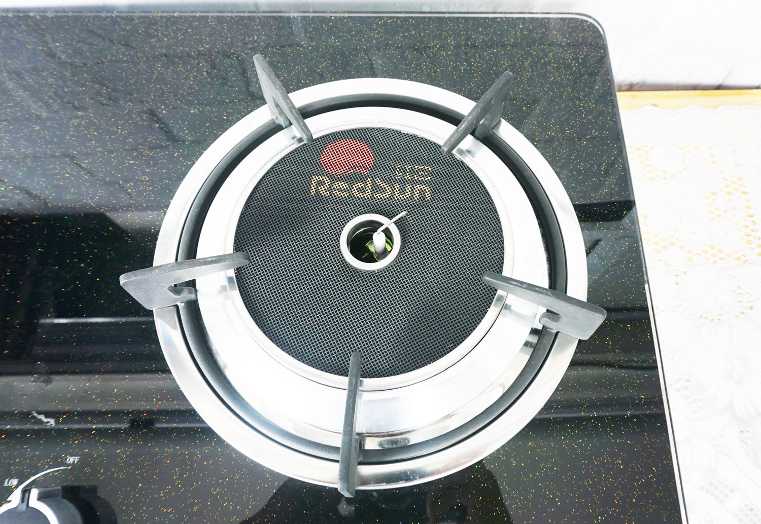 Bếp ga âm hồng ngoại Redsun RS001A