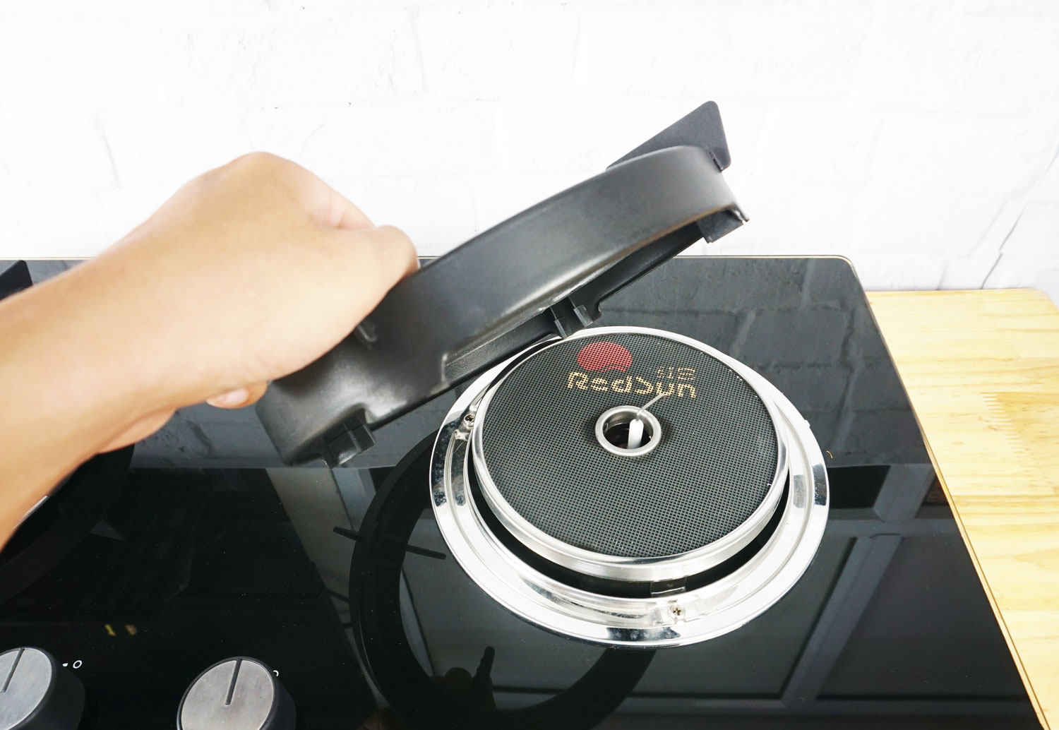 Bếp ga âm hồng ngoại Redsun RS-116B