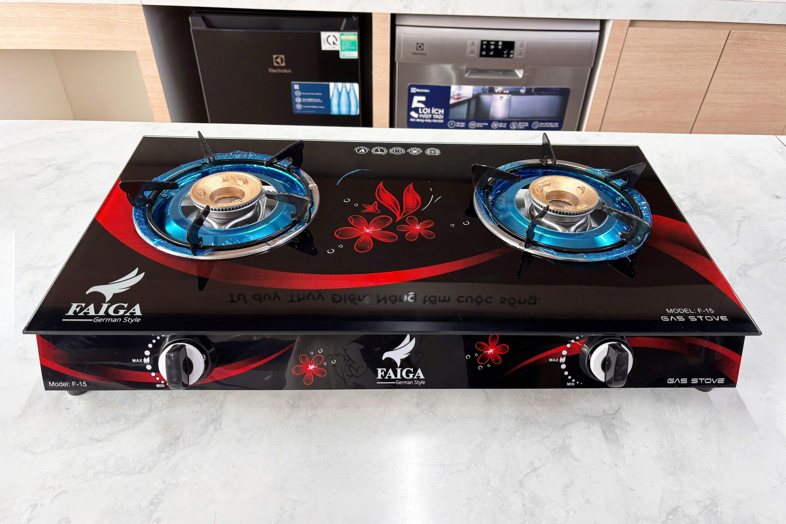 Bếp ga dương kính Faiga F15