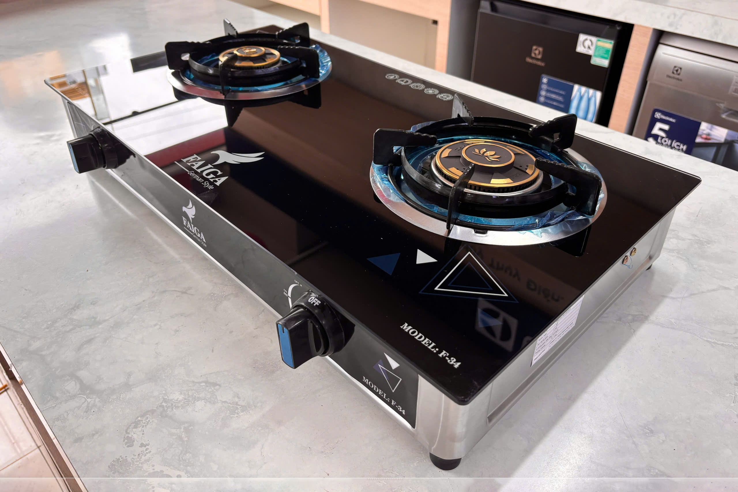 Bếp ga dương kính Faiga F34 HH2