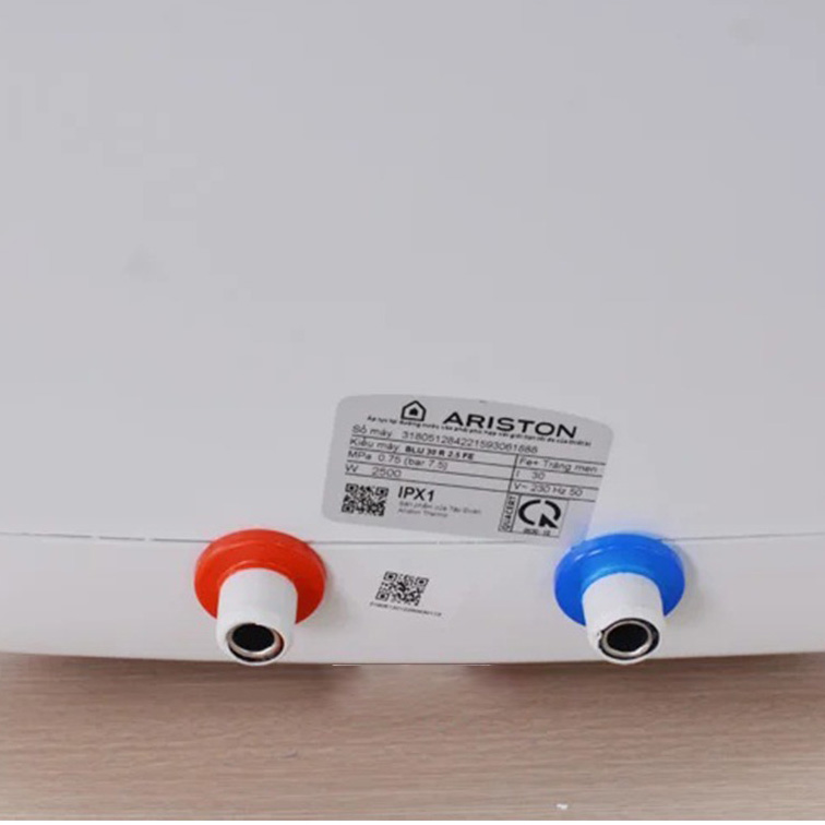 Bình nóng lạnh 1 đèn Ariston 30 lít BLU30R