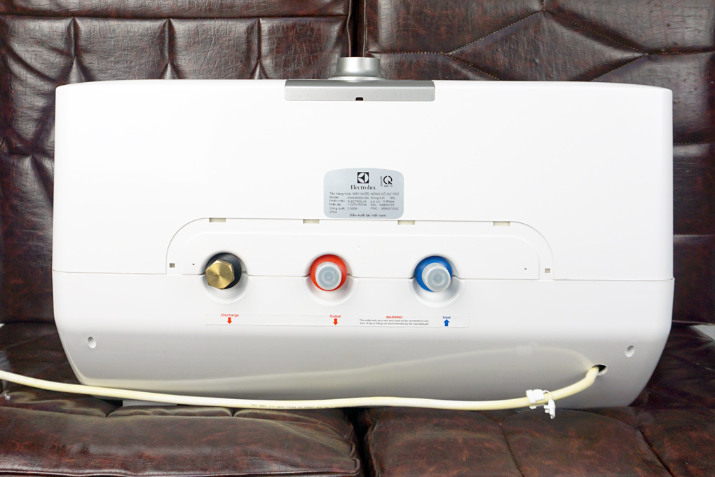 Bình nóng lạnh Electrolux 30L EWS 30DDX-DW