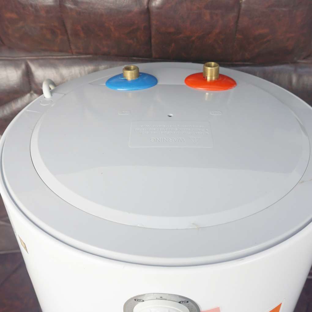 Bình nóng lạnh gián tiếp Aqua 30 lít AES30V-E1(H)