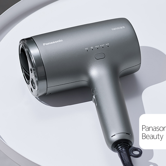 Máy sấy tóc nanoe™ Panasonic 1600W EH-NA9M