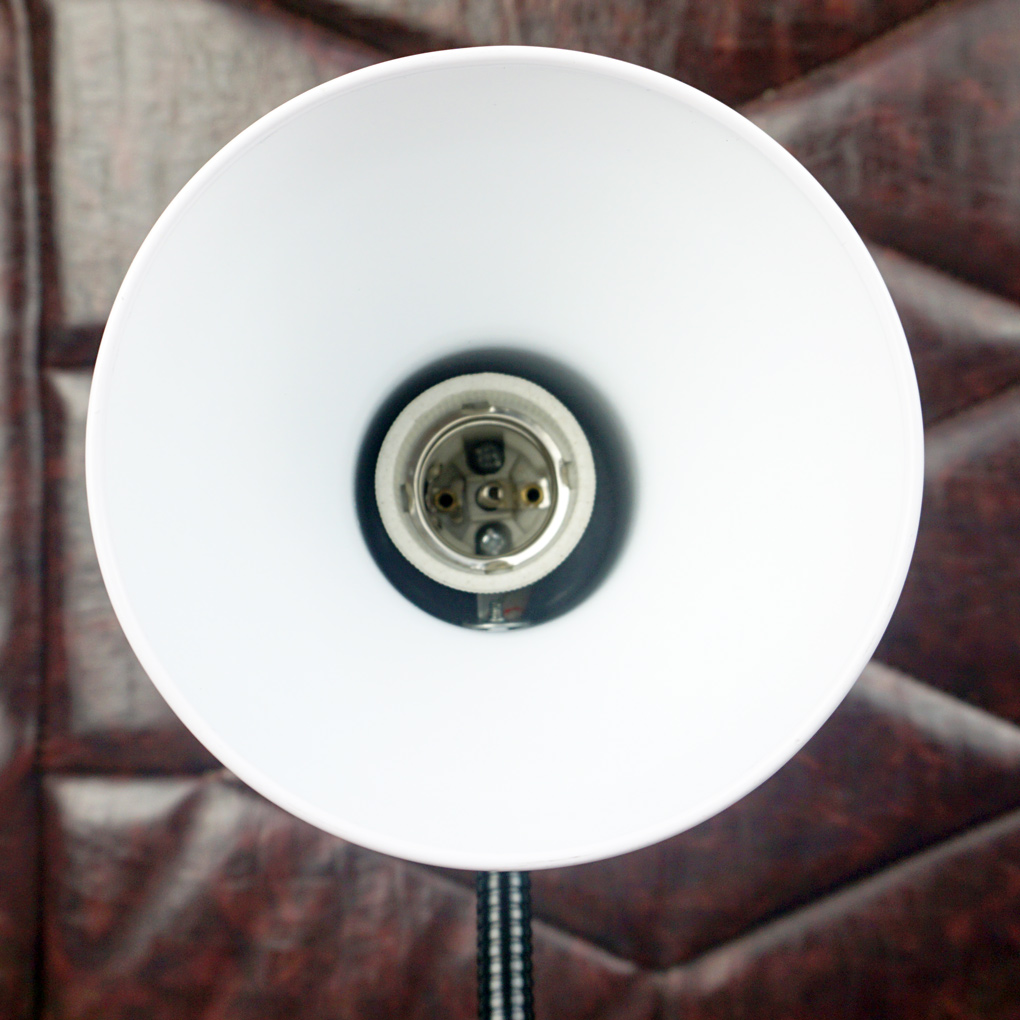 Đèn bàn Nanoco NDKC02W