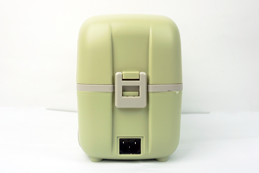 Hộp cơm điện giữ nhiệt Unie UV-B1