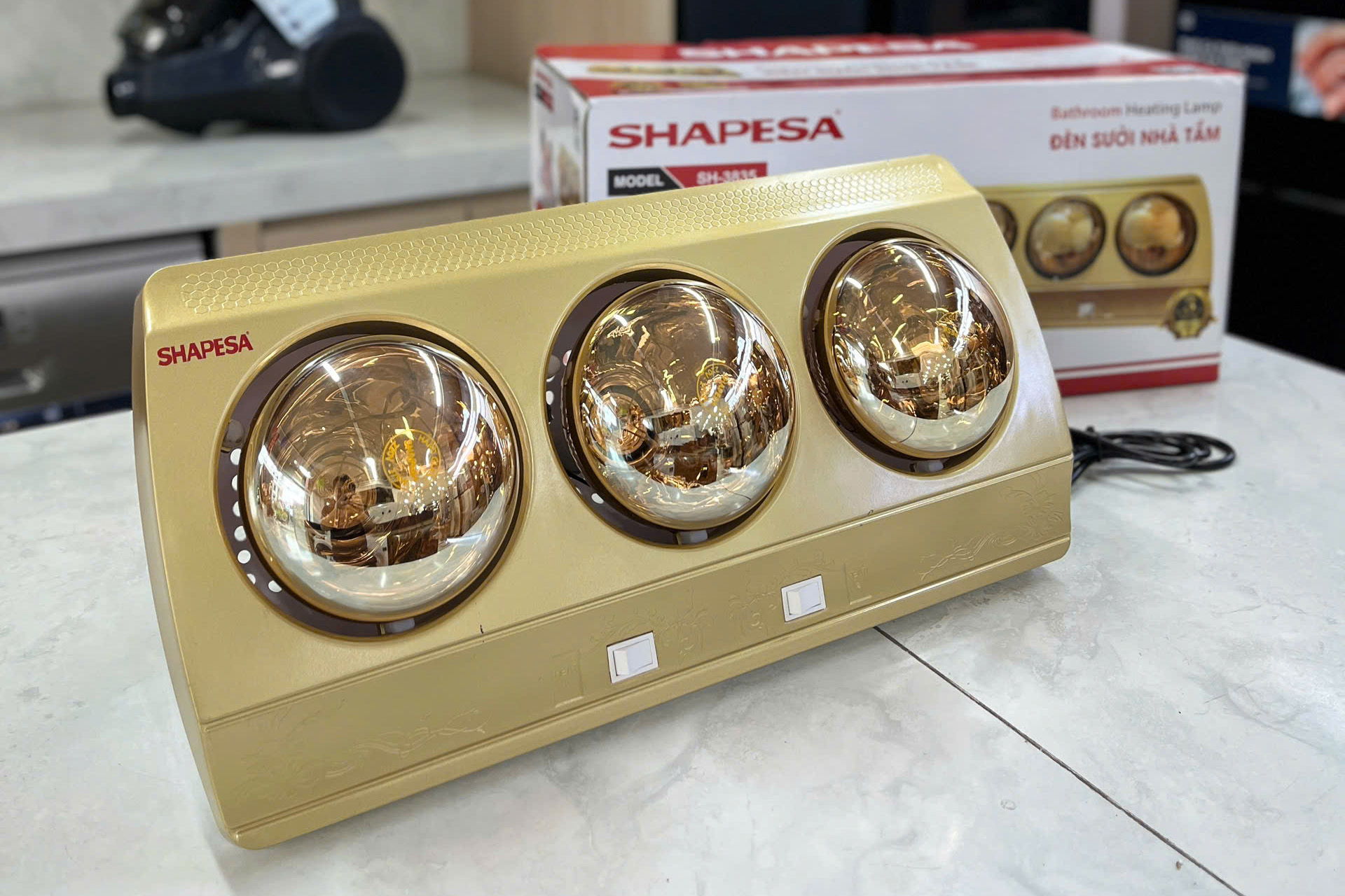 Đèn sưởi nhà tắm Shapesa 3 bóng SH-3835