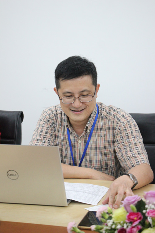 Buổi tư vấn nhận được sự quan tâm của rất nhiều độc giả.