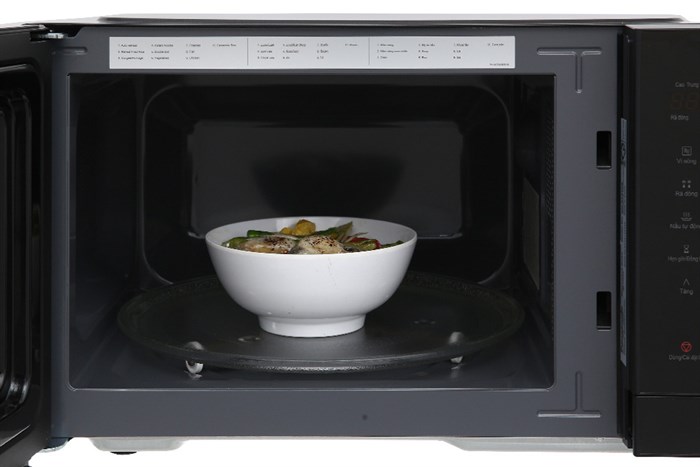Lò vi sóng Panasonic 25 lít NN-ST34NBYUE không nướng