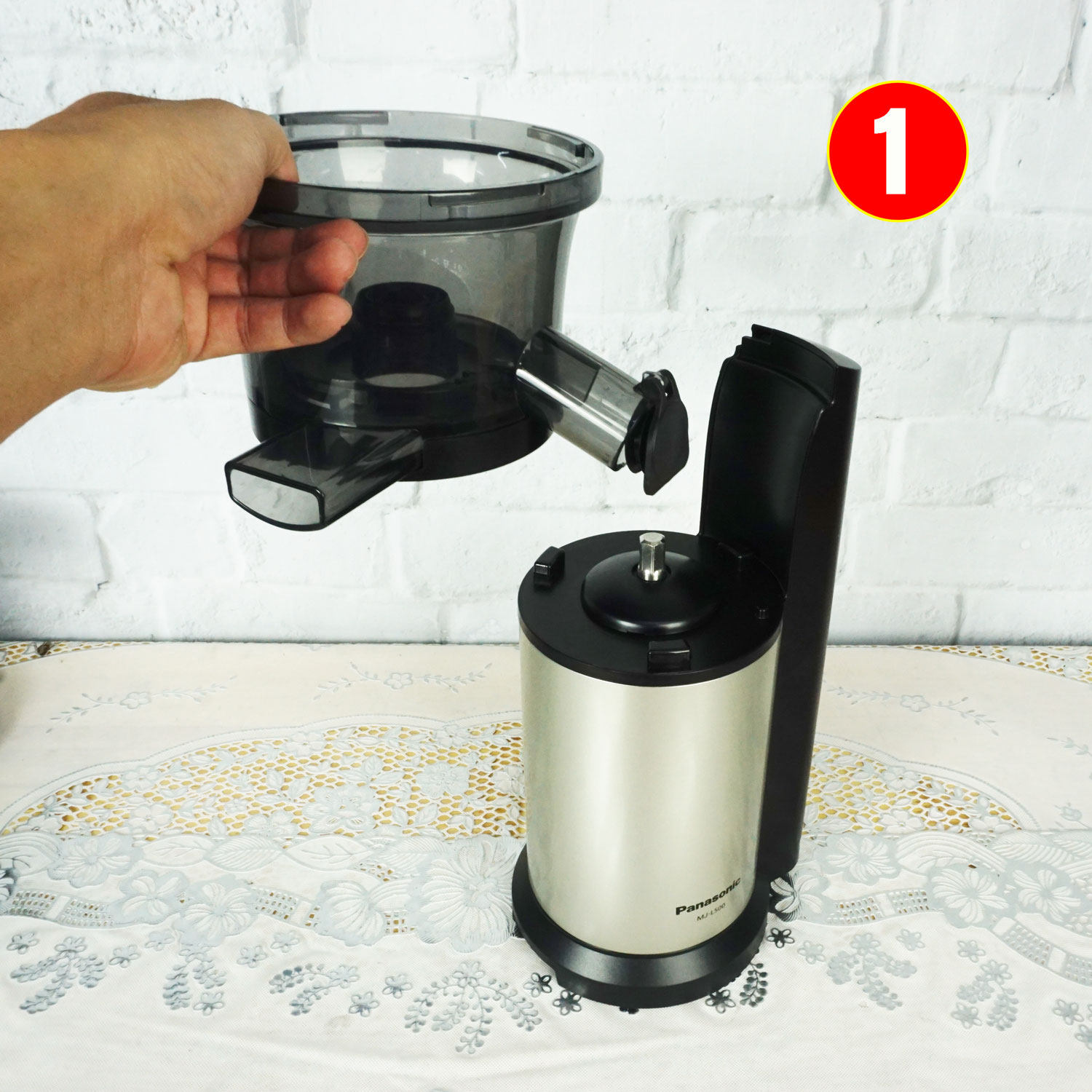 Máy ép chậm Panasonic MJ-L500SRA