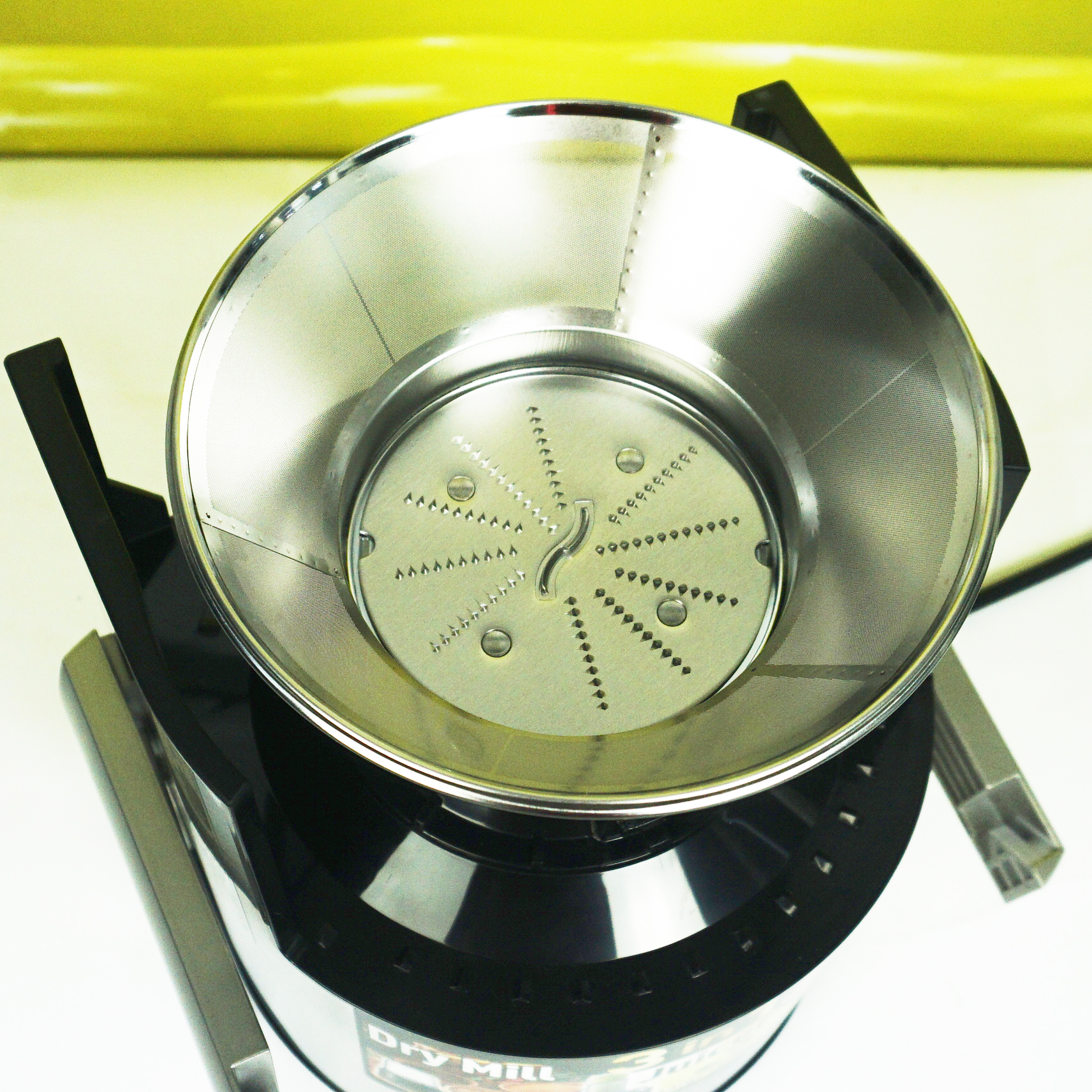 Máy ép hoa quả Panasonic MJ-DJ31SRA