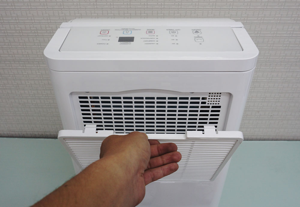 Máy hút ẩm và tạo Ion Sharp 12 lít/ngày DW-D12A-W phòng dưới 25m2