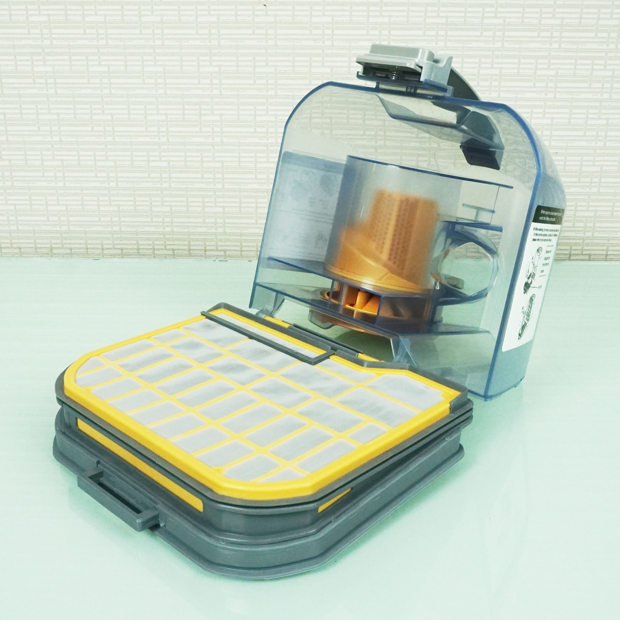 Máy hút bụi Hitachi CV-SF18 công suất 1800W