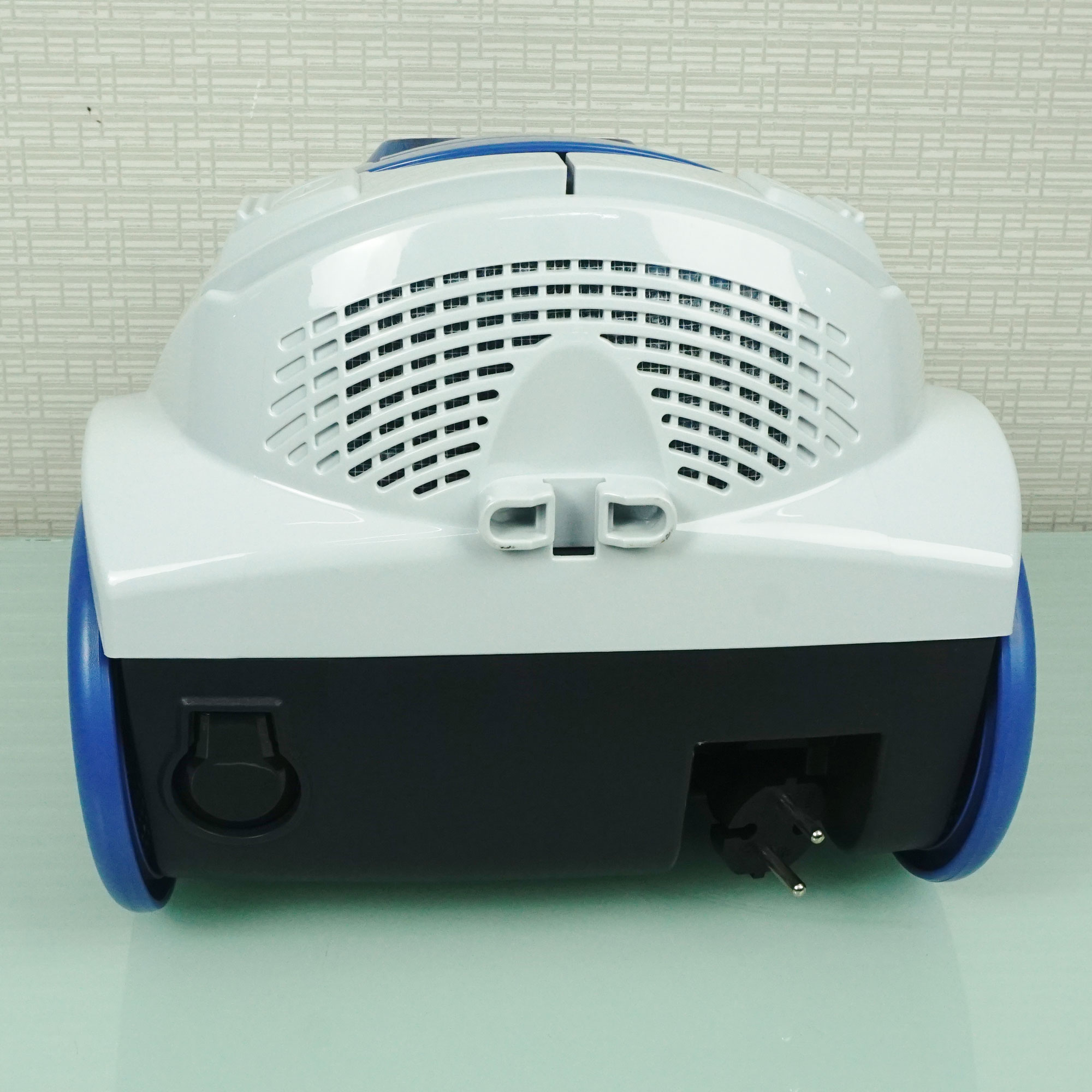 Máy hút bụi Hitachi CV-SF18 công suất 1800W