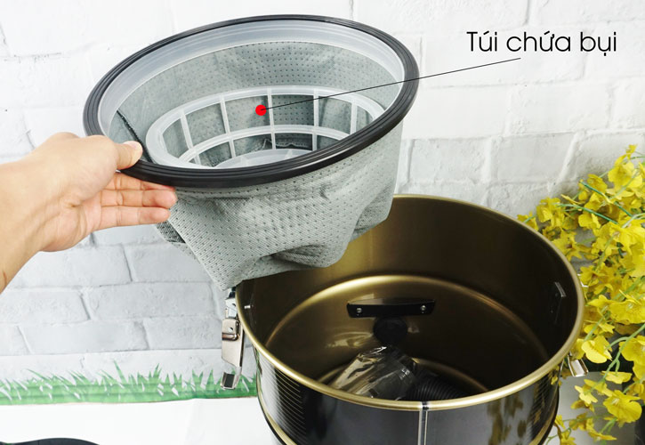 Máy hút bụi Hitachi CV-950F công suất 2000W