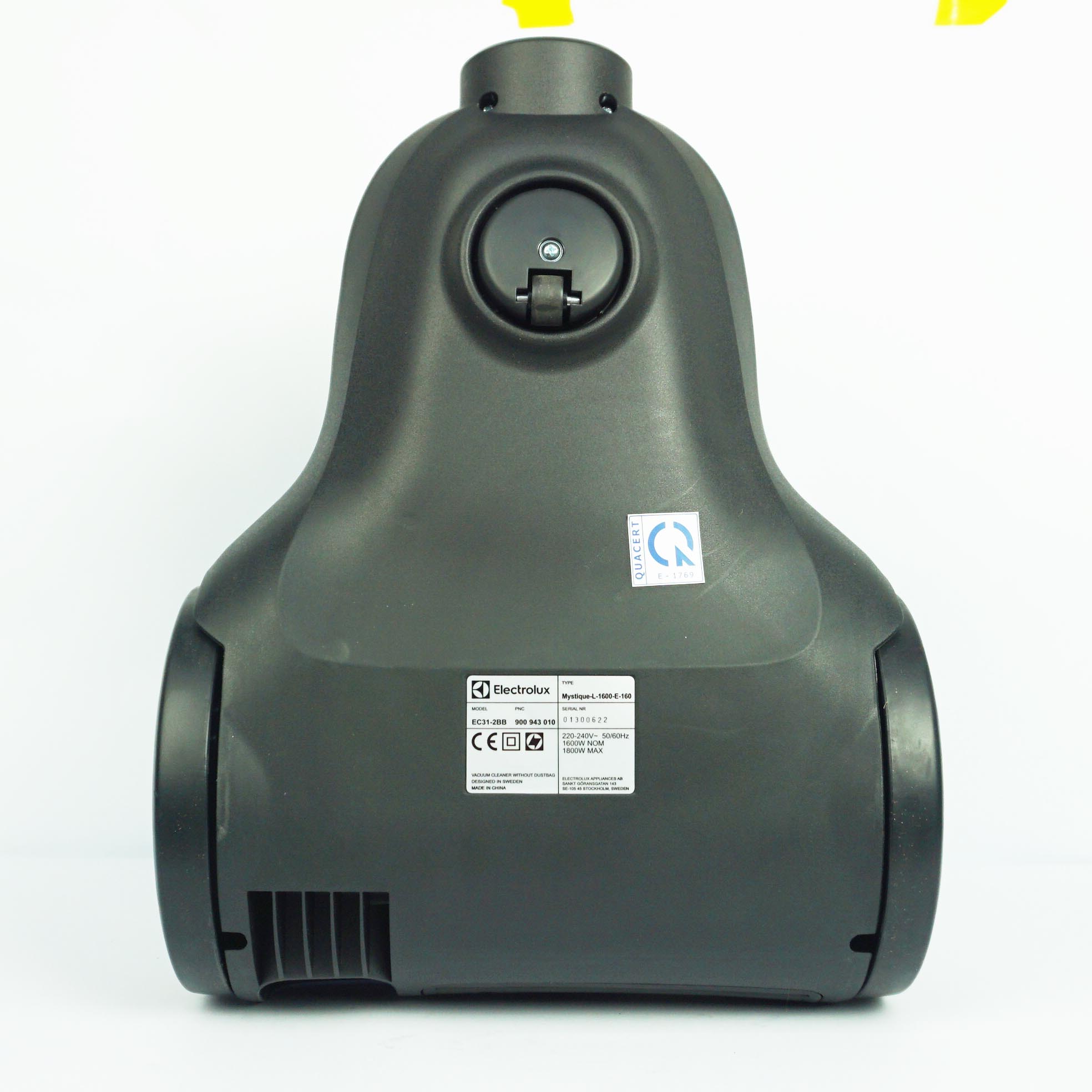 Máy hút bụi Electrolux EC31-2BB công suất 1800W