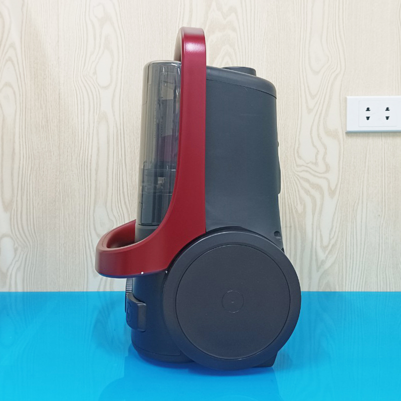 Máy hút bụi Panasonic 2100W MC-CL607RN49