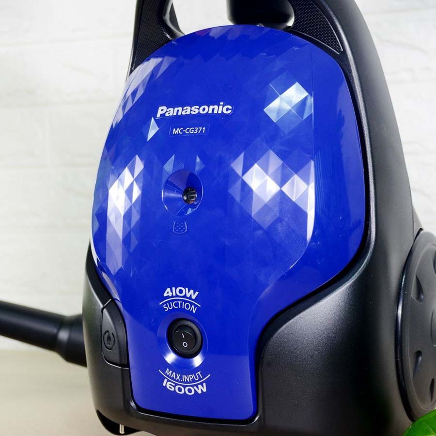 Máy hút bụi Panasonic 1600W MC-CG371AN46