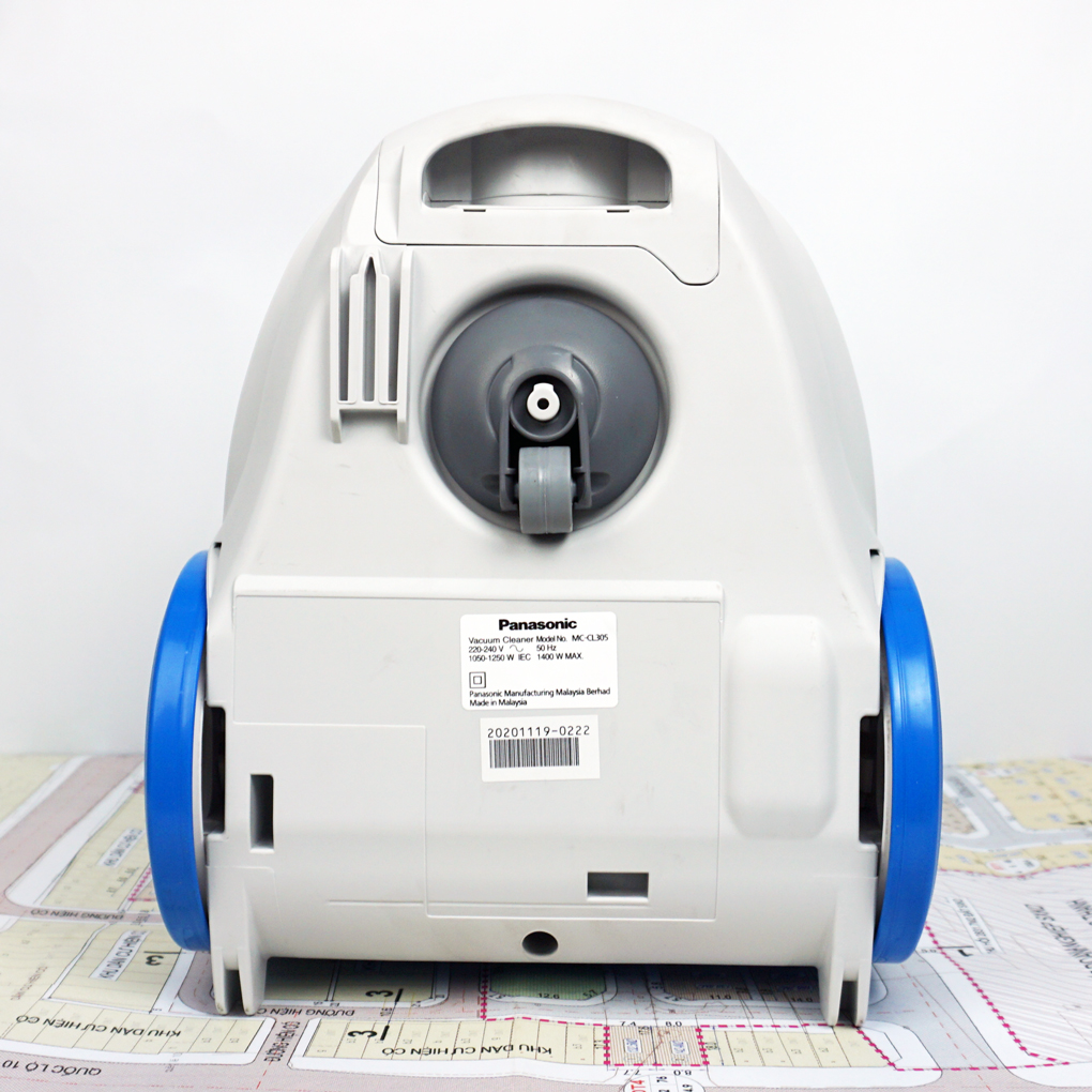 Máy hút bụi Panasonic MC-CL305BN46 công suất 1400W