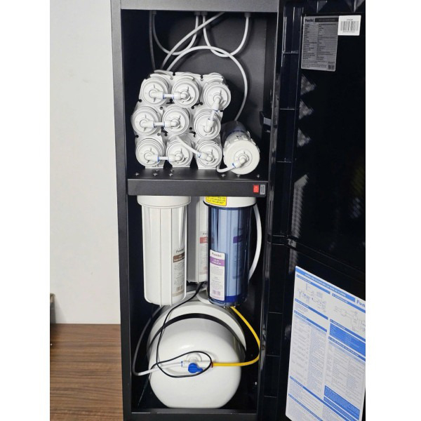Máy lọc nước RO tủ đứng Funiki FP303R