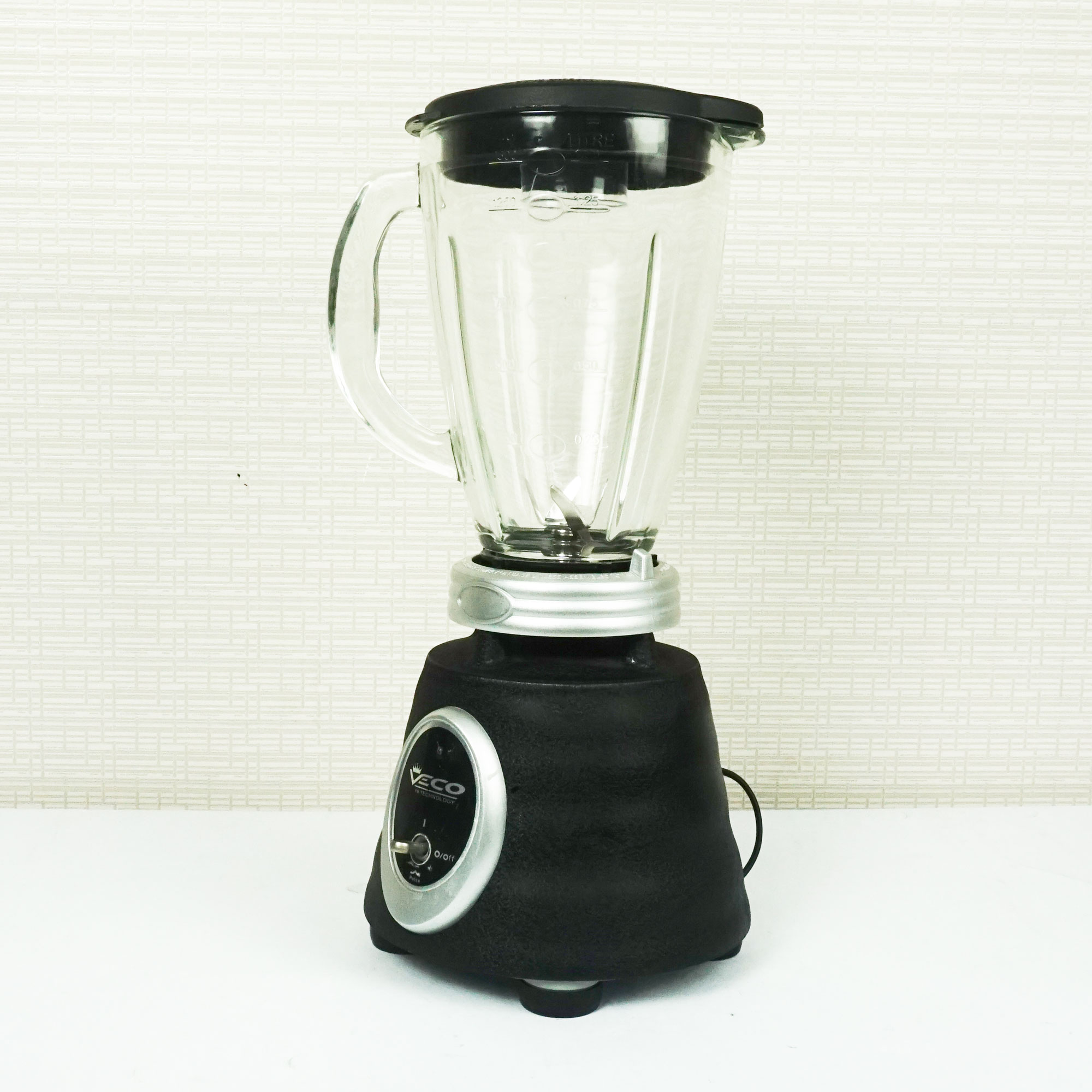 Máy xay sinh tố, xay đá Oster BPST02-B