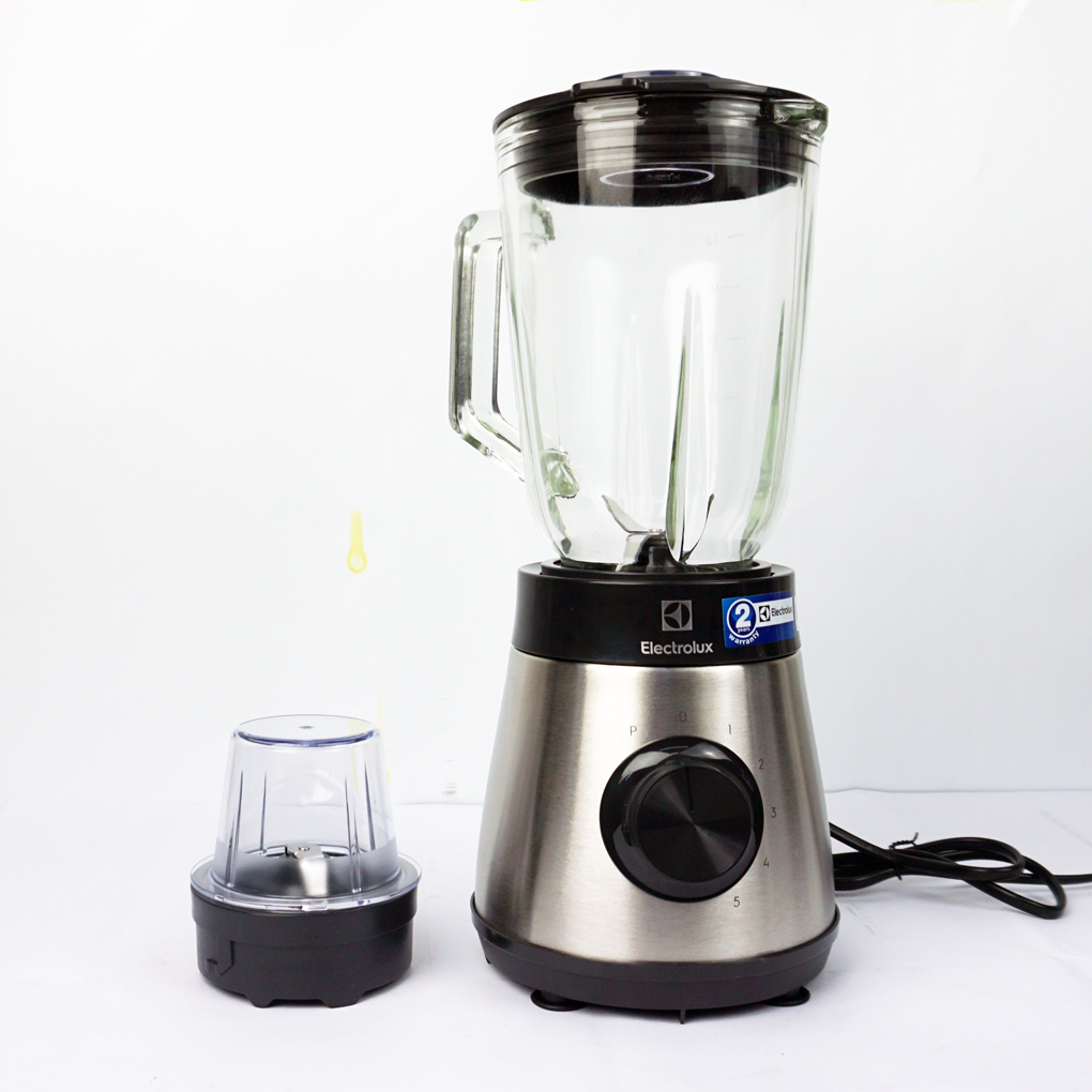Máy xay sinh tố Electrolux E3TB1- 710S - Cối thủy tinh