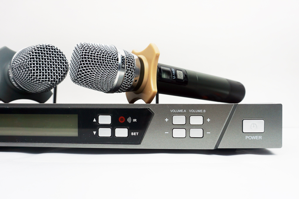 Micro không dây DMX U-1800