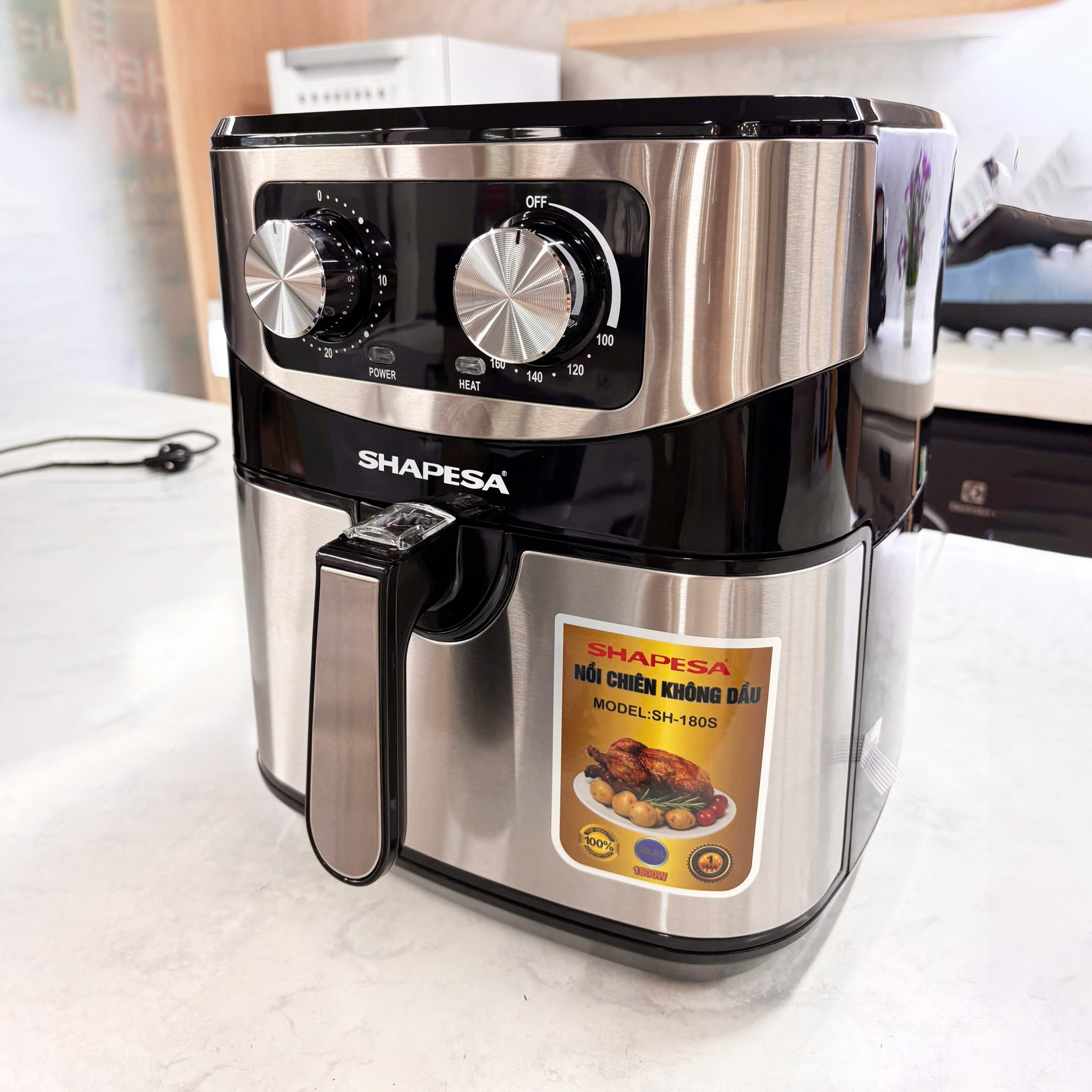 Nồi chiên không dầu 10.2 lít Shapesa SH-180S