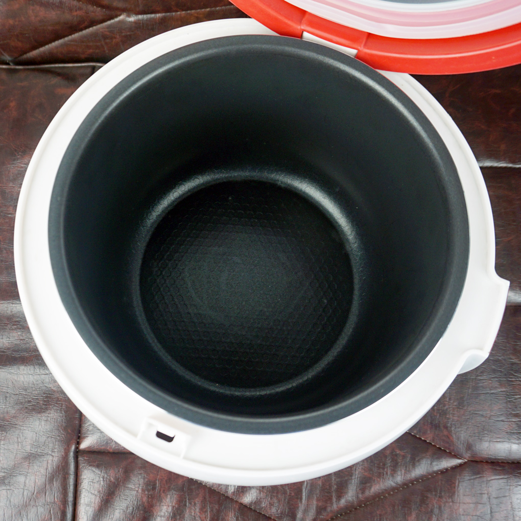 Nồi cơm điện 1.8L Bigsun BR418C