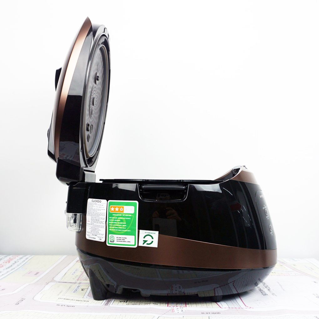 Nồi áp suất điện tử cao tần Cuckoo 1.8L HWF1000F