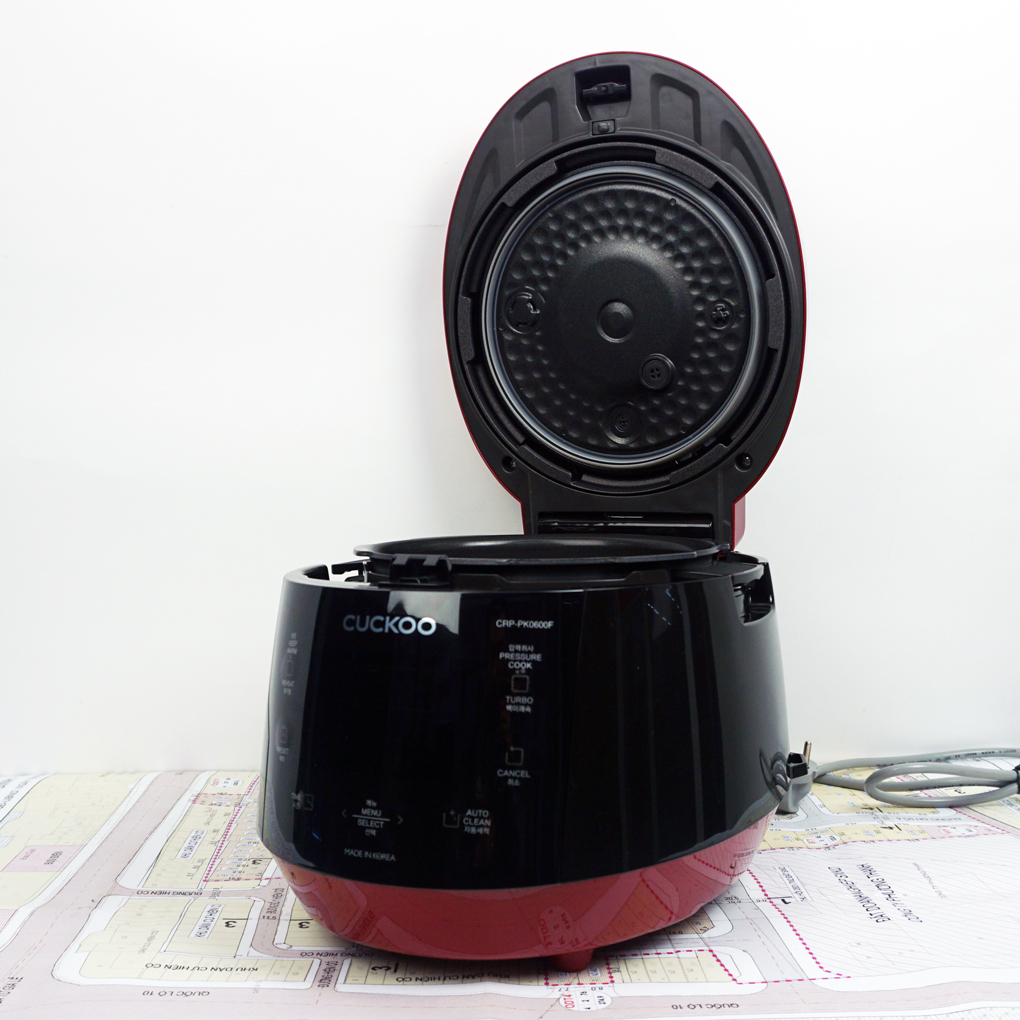 Nồi áp suất điện tử Cuckoo 1.08L CRP-PK0600F